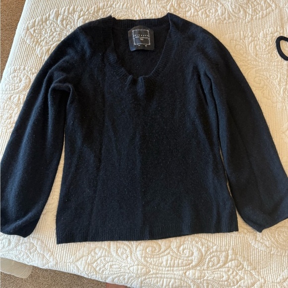 Old Navy Sweaters - 100% CASHMERE black bell sleeve sweater - super soft - women's M